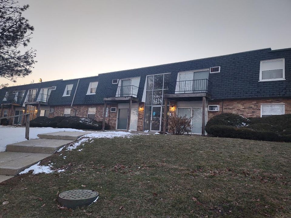 2nd image of 8428 W 103rd Ter APT 301