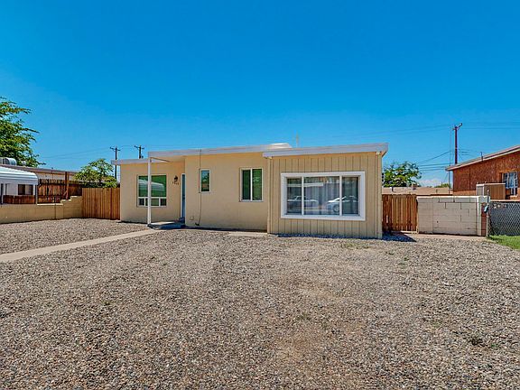 4th image of 2807 Manzano St NE