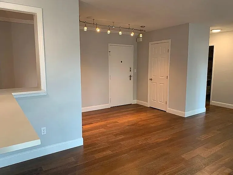 20 Hammond Pond Pkwy #206 — Photo 13