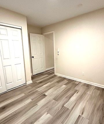 3rd image of 2505 N Glen Ave #D
