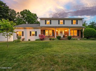 144 Acorn Dr, Glenville, NY 12302
