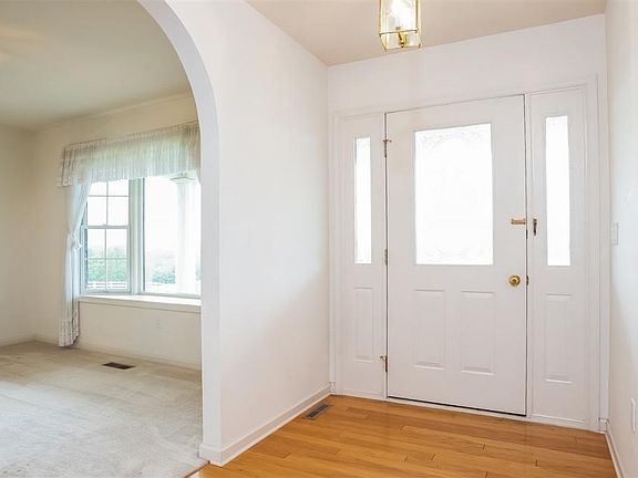 5th image of 8200 Blue Bird Hill Ln