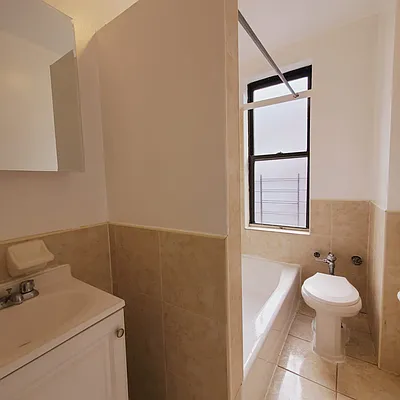 Rented by New York Residence | media 36