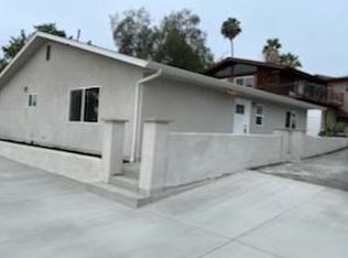 228 1/2 Woodland Dr, Vista, CA 92083