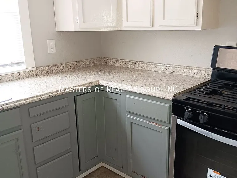 1129 Diamond Ave — Photo 21