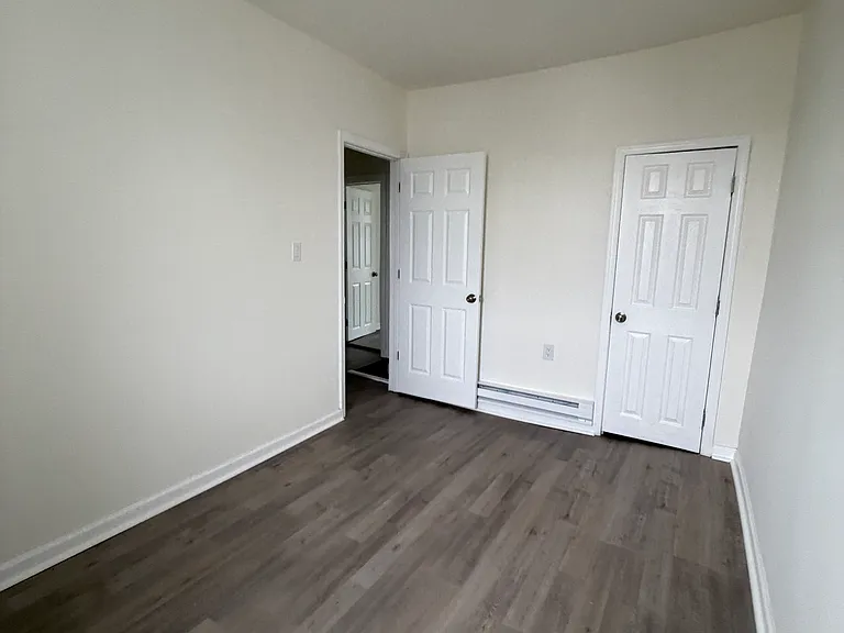 6125 Glenmore Ave #2 — Photo 15