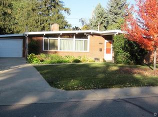 2585 Bell Ct, Lakewood, CO 80215