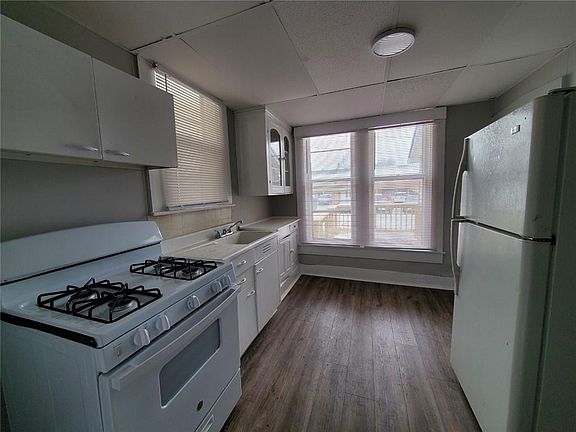 3rd image of 133 W Hendricks St #1