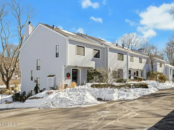 45 Ettl Ln #205, Greenwich, CT 06831