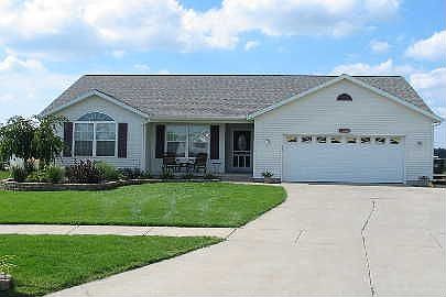 1st image of 7565 Russell Ct