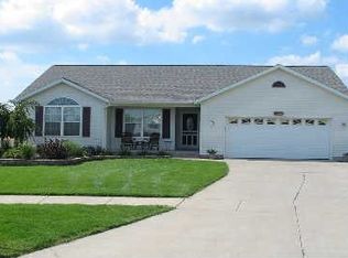 7565 Russell Ct, Hudsonville, MI 49426