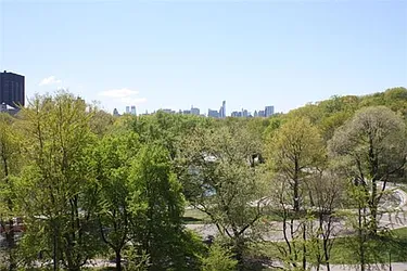 Rented by R New York