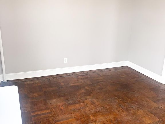 4th image of 8903 104th St APT 3B