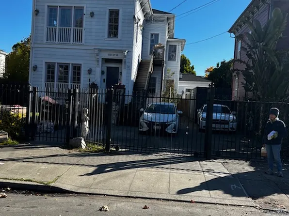 1110 Peralta St, Oakland, CA 94607