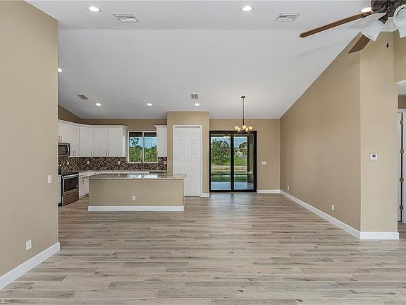 3rd image of 2726 NE 20th Ct