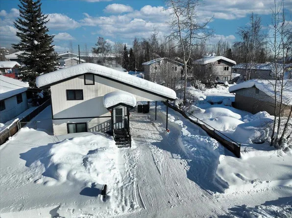 2223 Cowles St, Fairbanks, AK 99701