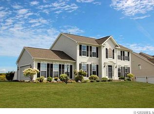 3725 Lacrosse Cir, Canandaigua, NY 14424