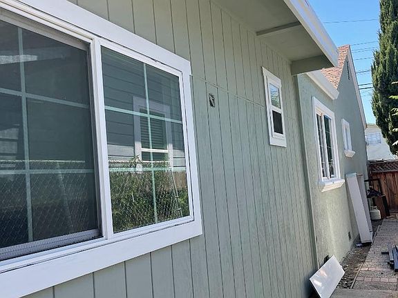 4th image of 1298 Plum St