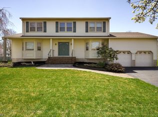 916 Case Dr, Hillsborough, NJ 08844
