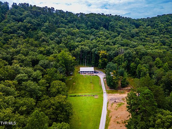 2nd image of 363 Hog Lot Rd