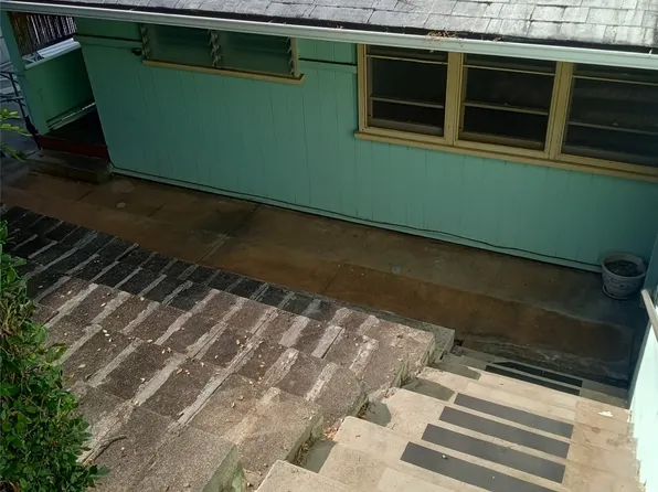 1914 Naio St, Honolulu, HI 96817