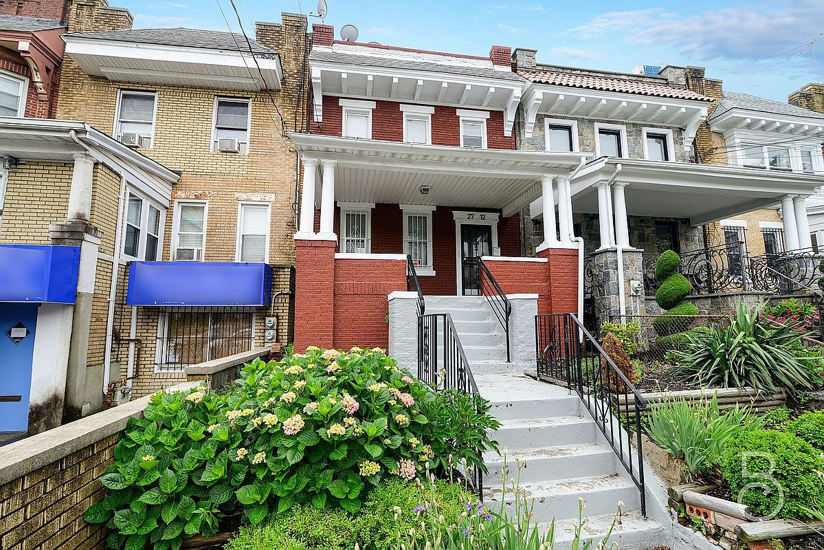 d05ff751a949b9e7bdcfe708b3aa8c