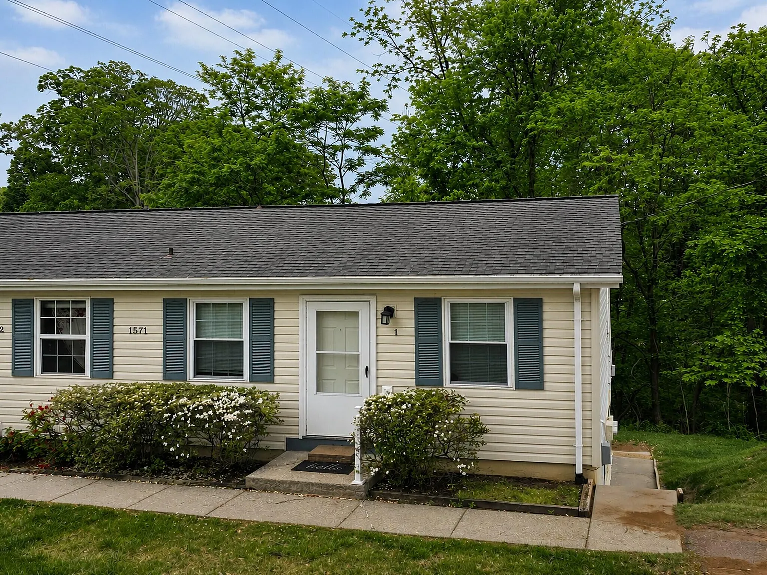 1 bed, 1.0 bath, 546 sqft, $1,050 — Photo 1