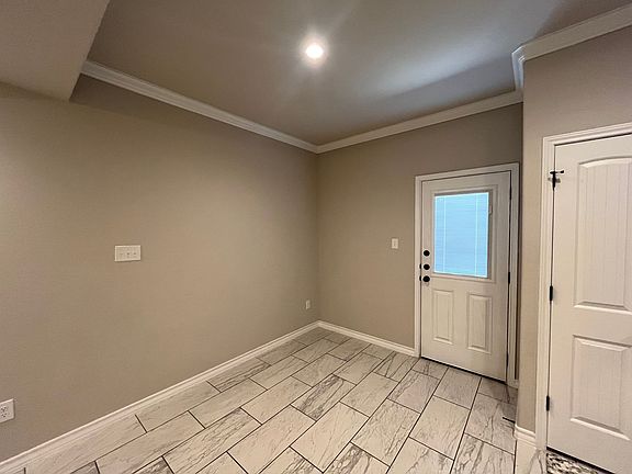 5th image of 6307 Luglio Ln #102