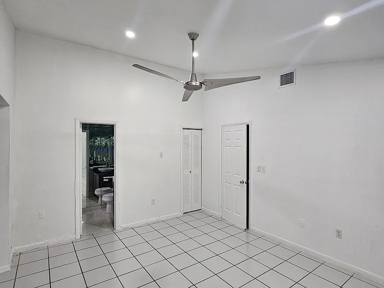 11861 SW 18th St #2 — Photo 18