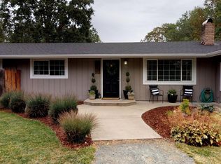 7831 Monument Dr, Grants Pass, OR 97526