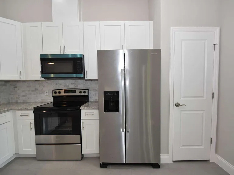 17 Ryapple Ln #B — Photo 9