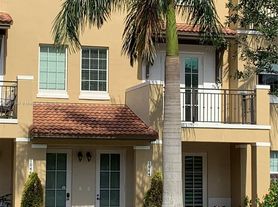 1044 SW 147th Ave