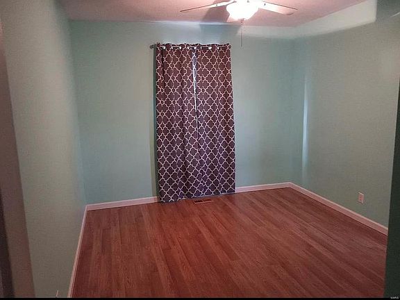4th image of 15793 Herzog Dr