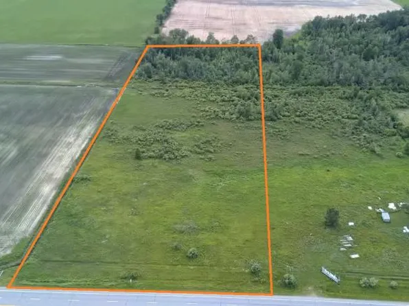 2662 S Van Dyke Rd, Bad Axe, MI 48413