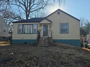 2016 Raft Dr, Saint Louis, MO 63133