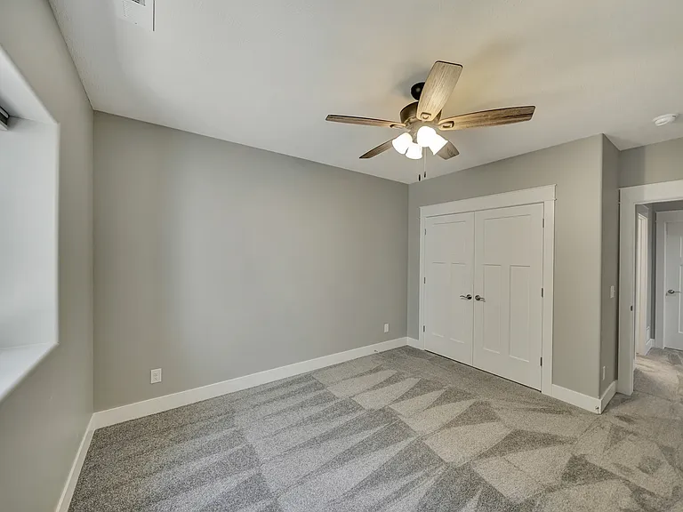 8710 S 51st St — Photo 14
