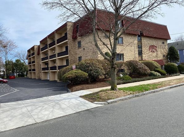 43-51 Albion St #C8, Melrose, MA 02176