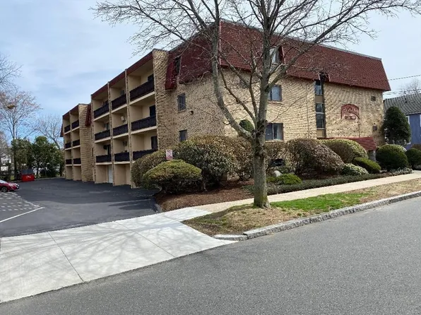 43-51 Albion St #C8, Melrose, MA 02176