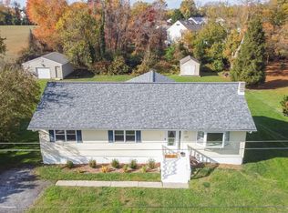 737 Seymour Rd, Bear, DE 19701