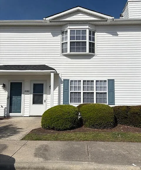 3917 Sterling Pointe Dr #KK2 — Photo 1