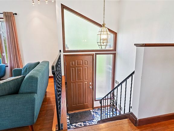 2nd image of 2110 Lorenzi Ln