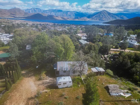 251 Woodland Dr, Wofford Heights, CA 93285