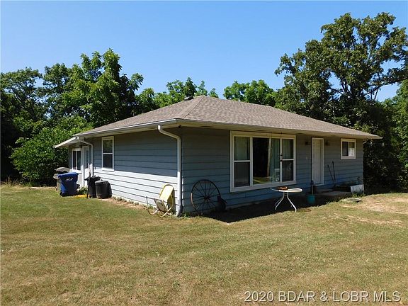 2nd image of 1103 Beachwood Dr