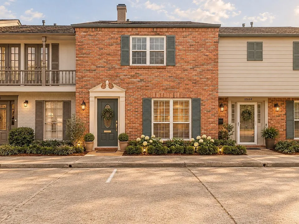 12662 Rip Van Winkle Dr #8