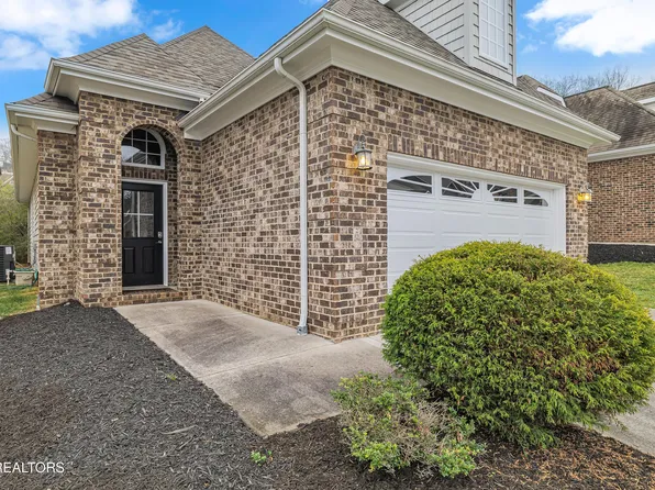 1036 Gothic Manor Ln, Knoxville, TN 37923