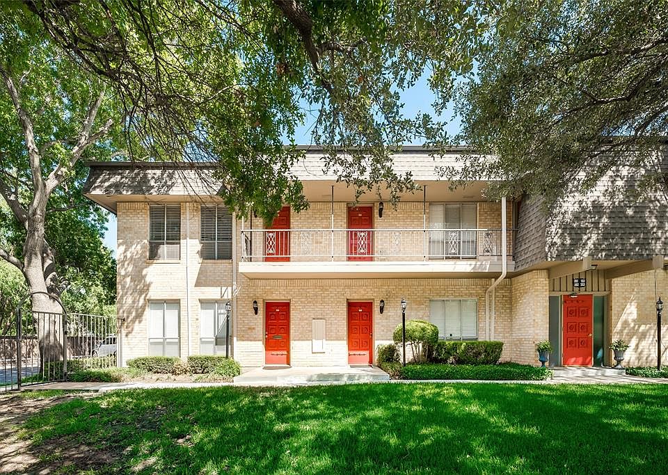 1st image of 4320 Bellaire Dr S APT 201