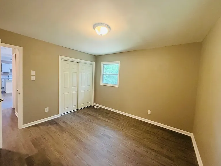 304 E Barr St — Photo 10