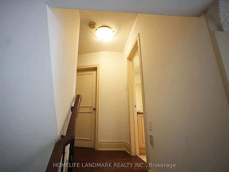 138 Newton Dr — Photo 16