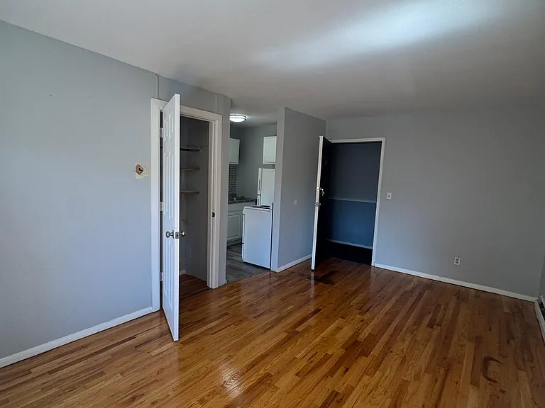 155 Birdseye St #C7 — Photo 6