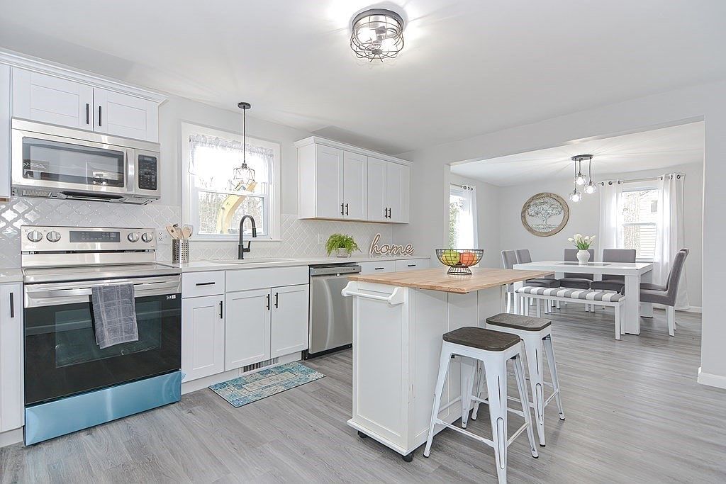 545 Tremont St, Rehoboth, MA 02769 Zillow